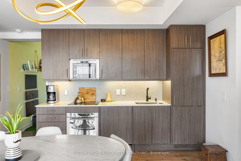 Photo 10 at 1521 - 297 College Street, Chinatown, Toronto