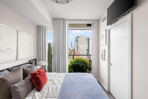 Photo 14 at 1521 - 297 College Street, Chinatown, Toronto