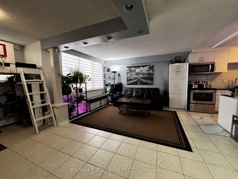 Photo 3 at 308 - 50 Lotherton Pathway, Glen Park, Toronto