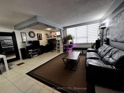 Photo 4 at 308 - 50 Lotherton Pathway, Glen Park, Toronto