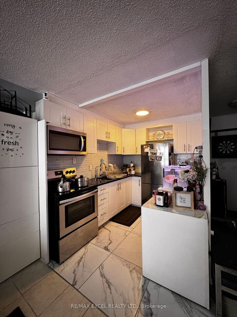 Photo 8 at 308 - 50 Lotherton Pathway, Glen Park, Toronto