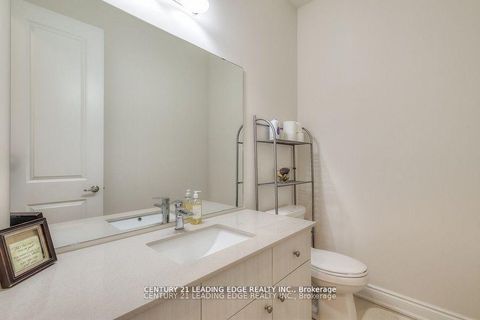 Photo 3 at 77 Terravista Crescent, Vellore Village, Vaughan