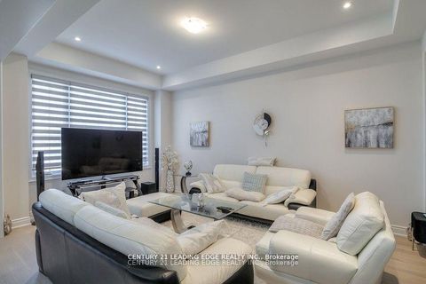 Photo 17 at 77 Terravista Crescent, Vellore Village, Vaughan