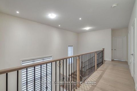 Photo 20 at 77 Terravista Crescent, Vellore Village, Vaughan