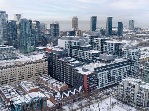 Photo 2 at 621 - 560 Front Street W, Waterfront Communities C1, Toronto