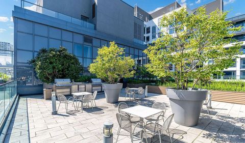 Photo 21 at 621 - 560 Front Street W, Waterfront Communities C1, Toronto