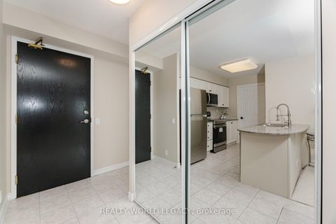 Photo 5 at 610 - 1720 Eglinton Avenue E, Victoria Village, Toronto