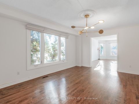 Photo 7 at 406 Weldrick Road E, Bayview Hill, Richmond Hill