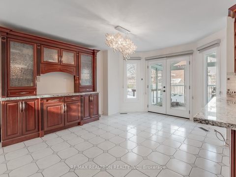 Photo 10 at 406 Weldrick Road E, Bayview Hill, Richmond Hill