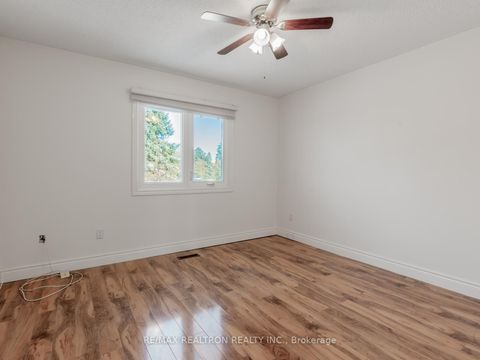 Photo 22 at 406 Weldrick Road E, Bayview Hill, Richmond Hill