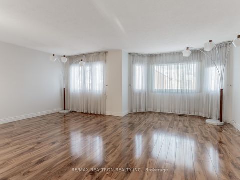 Photo 24 at 406 Weldrick Road E, Bayview Hill, Richmond Hill