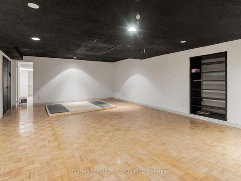 Photo 30 at 406 Weldrick Road E, Bayview Hill, Richmond Hill