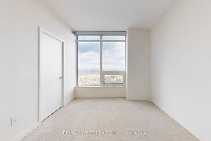 Photo 12 at 3517 - 121 McMahon Drive, Bayview Village, Toronto