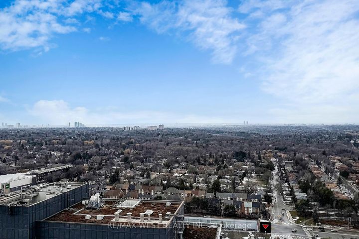 Photo 32 at 3517 - 121 McMahon Drive, Bayview Village, Toronto