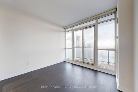 Photo 5 at 3517 - 121 McMahon Drive, Bayview Village, Toronto