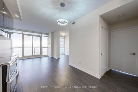 Photo 9 at 3517 - 121 McMahon Drive, Bayview Village, Toronto