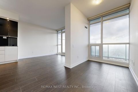 Photo 22 at 3517 - 121 McMahon Drive, Bayview Village, Toronto