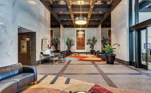 Photo 3 at 501 - 33 Harbour Square, Waterfront Communities C1, Toronto