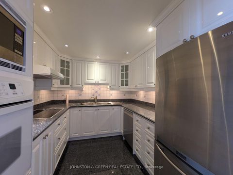 Photo 12 at 501 - 33 Harbour Square, Waterfront Communities C1, Toronto