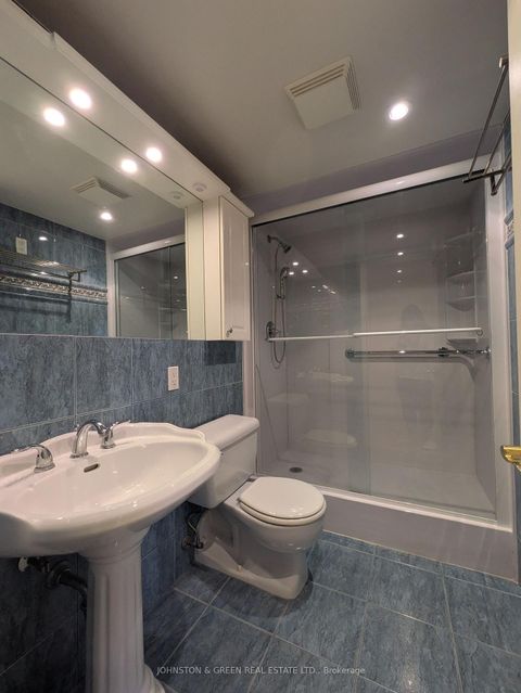 Photo 18 at 501 - 33 Harbour Square, Waterfront Communities C1, Toronto