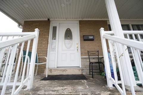 Photo 1 at 7001 Chigwel Court, Malton, Mississauga