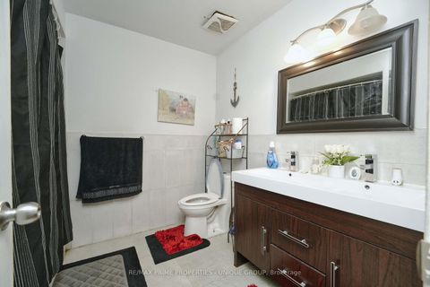 Photo 22 at 7001 Chigwel Court, Malton, Mississauga