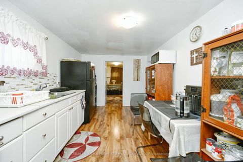 Photo 35 at 7001 Chigwel Court, Malton, Mississauga