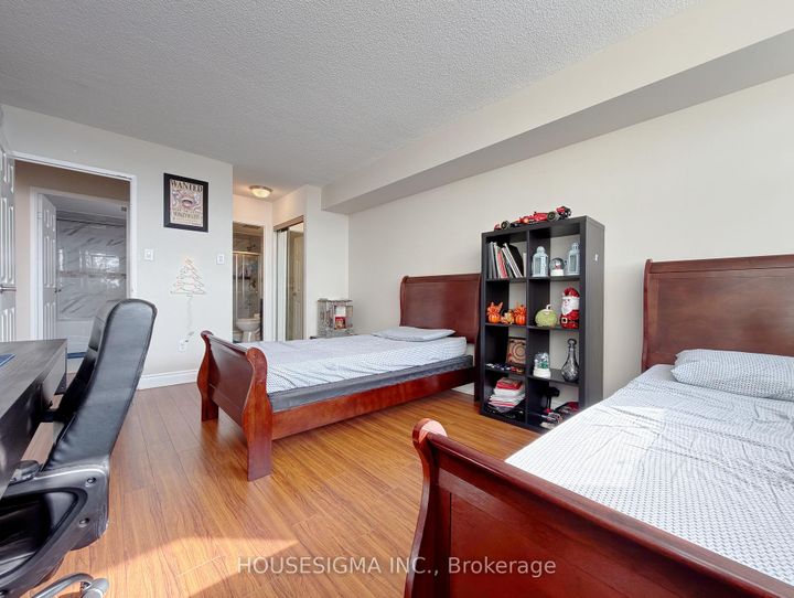 Photo 11 at 1103 - 8 Lisa Street, Queen Street Corridor, Brampton