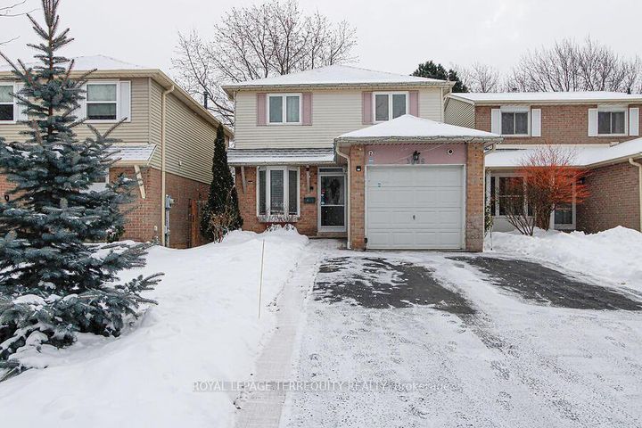 Photo 1 at 3068 Cantelon Crescent, Meadowvale, Mississauga