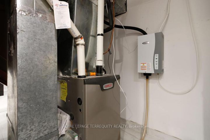 Photo 28 at 3068 Cantelon Crescent, Meadowvale, Mississauga