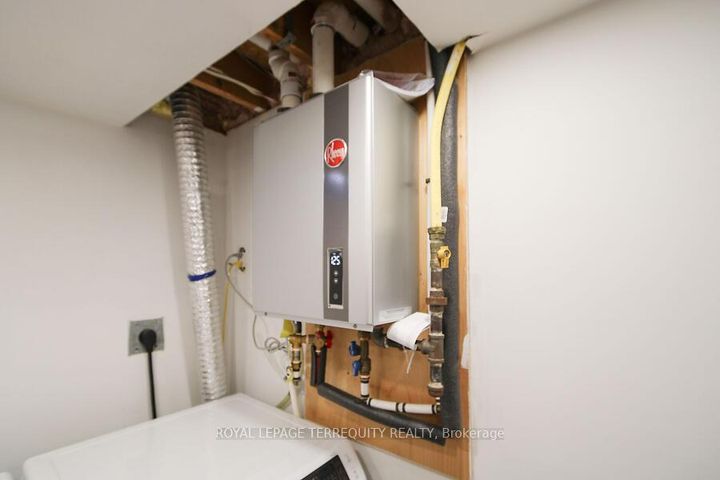 Photo 29 at 3068 Cantelon Crescent, Meadowvale, Mississauga