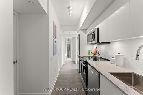 Photo 2 at 906 - 500 Wilson Avenue, Clanton Park, Toronto