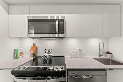 Photo 4 at 906 - 500 Wilson Avenue, Clanton Park, Toronto