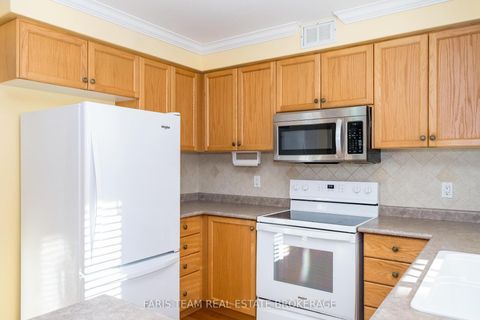 Photo 6 at 25 Dunnett Drive, Ardagh, Barrie