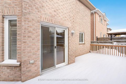 Photo 34 at 25 Dunnett Drive, Ardagh, Barrie