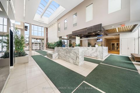 Photo 4 at PH6 - 9600 Yonge Street, North Richvale, Richmond Hill