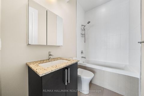 Photo 32 at PH6 - 9600 Yonge Street, North Richvale, Richmond Hill