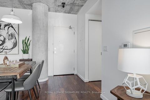 Photo 2 at 405 - 51 Trolley Crescent, Moss Park, Toronto