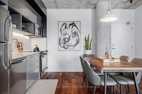 Photo 5 at 405 - 51 Trolley Crescent, Moss Park, Toronto