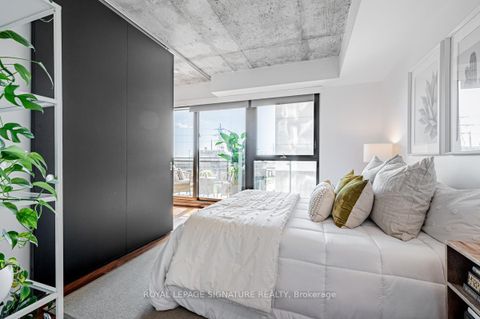 Photo 14 at 405 - 51 Trolley Crescent, Moss Park, Toronto