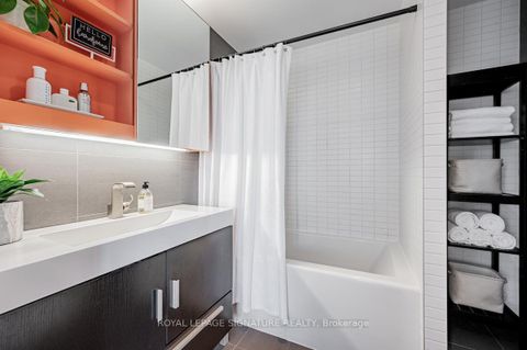 Photo 18 at 405 - 51 Trolley Crescent, Moss Park, Toronto