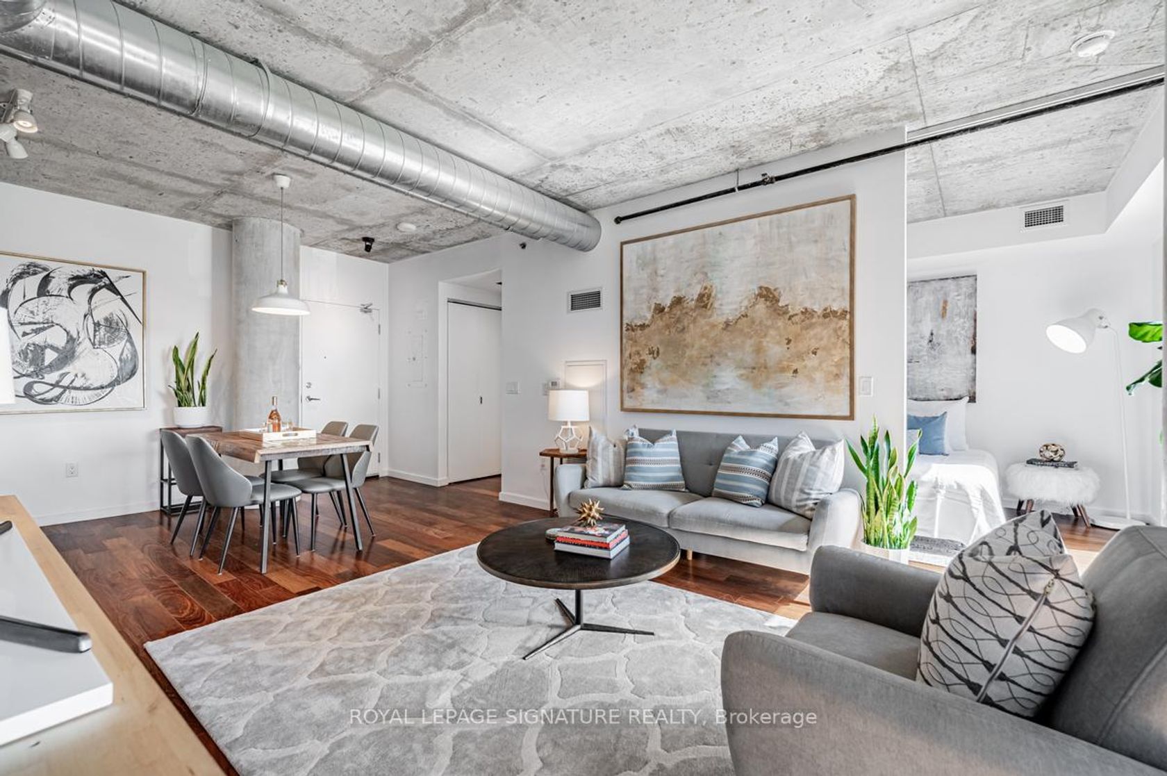 405 - 51 Trolley Crescent, Moss Park, Toronto photo number 2