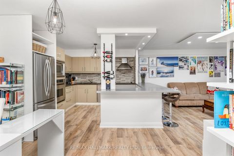 Photo 6 at 203 - 212 St George Street, Annex, Toronto