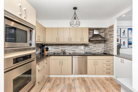 Photo 7 at 203 - 212 St George Street, Annex, Toronto