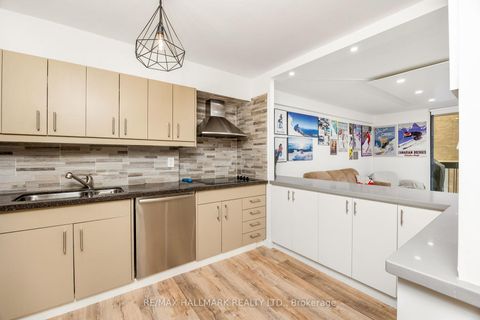 Photo 8 at 203 - 212 St George Street, Annex, Toronto