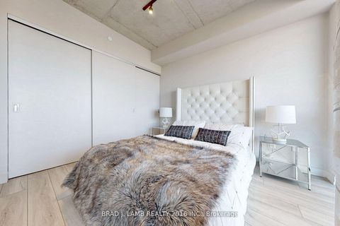 Photo 14 at 1601 - 458 Richmond Street W, Waterfront Communities C1, Toronto