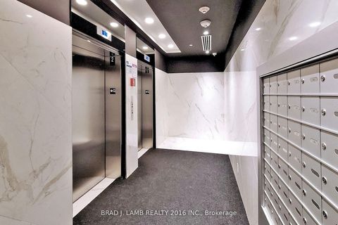 Photo 20 at 1601 - 458 Richmond Street W, Waterfront Communities C1, Toronto