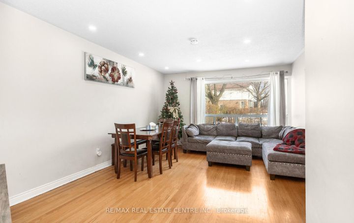 Photo 2 at 1 Tindale Road, Madoc, Brampton