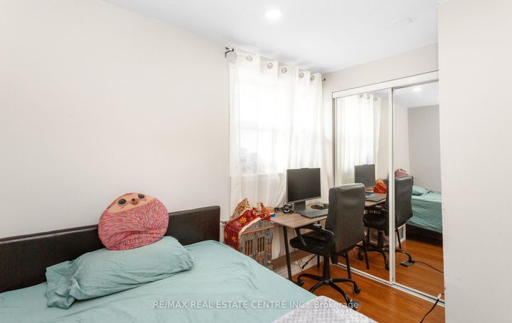 Photo 16 at 1 Tindale Road, Madoc, Brampton