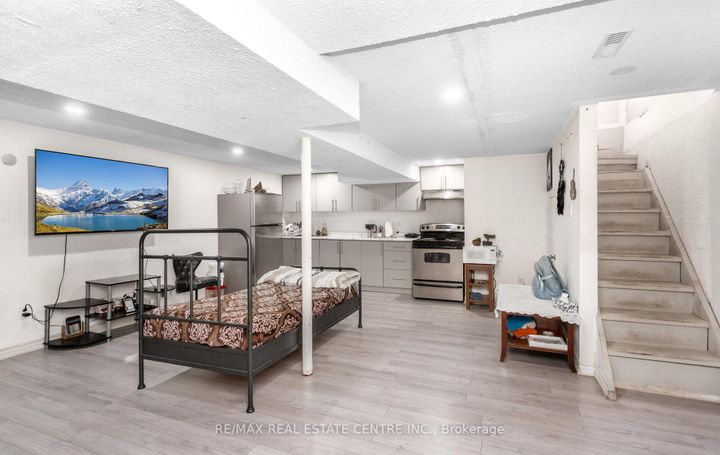 Photo 22 at 1 Tindale Road, Madoc, Brampton